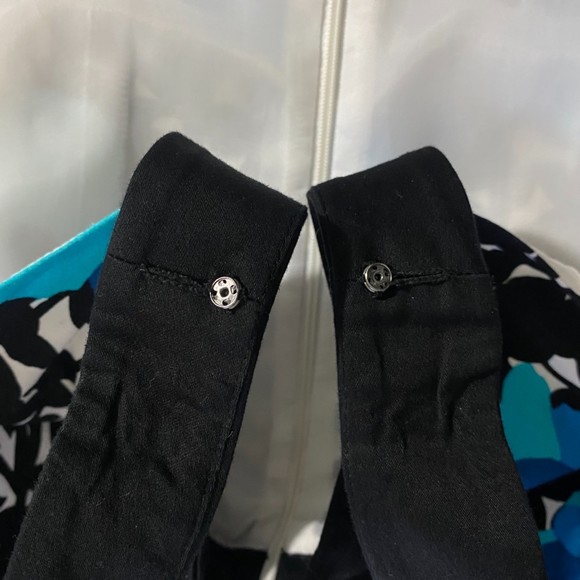 NWOT Jones Wear Stretch Dress Fit Flare Floral  Size 4 Blue Black White - Picture 6 of 9